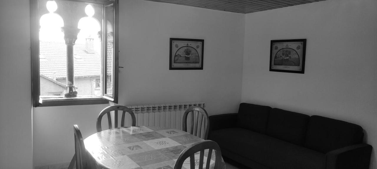 Centro Torla 4Pax Apartamento Екстер'єр фото